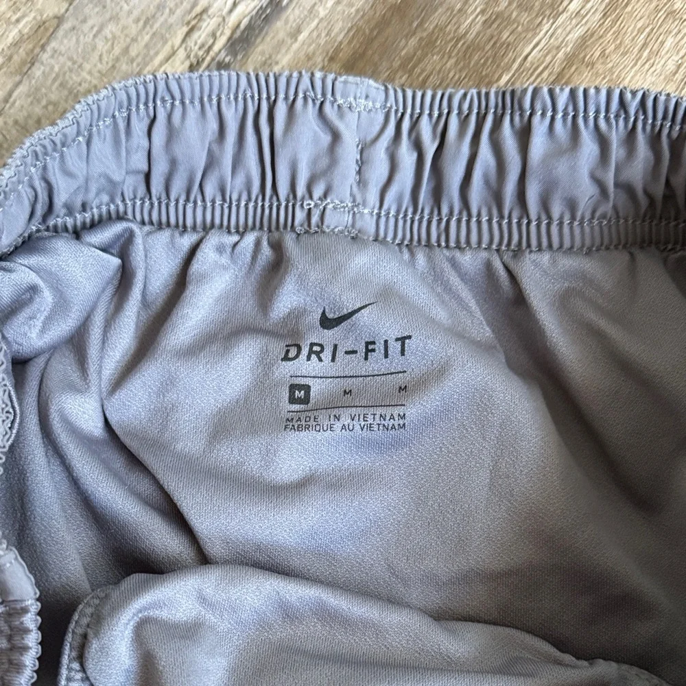Nike Women's Gray Athletic Shorts - Picture 3 of 4